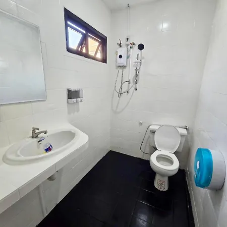 Friends@Sailom Apartment Bangkok Exterior photo